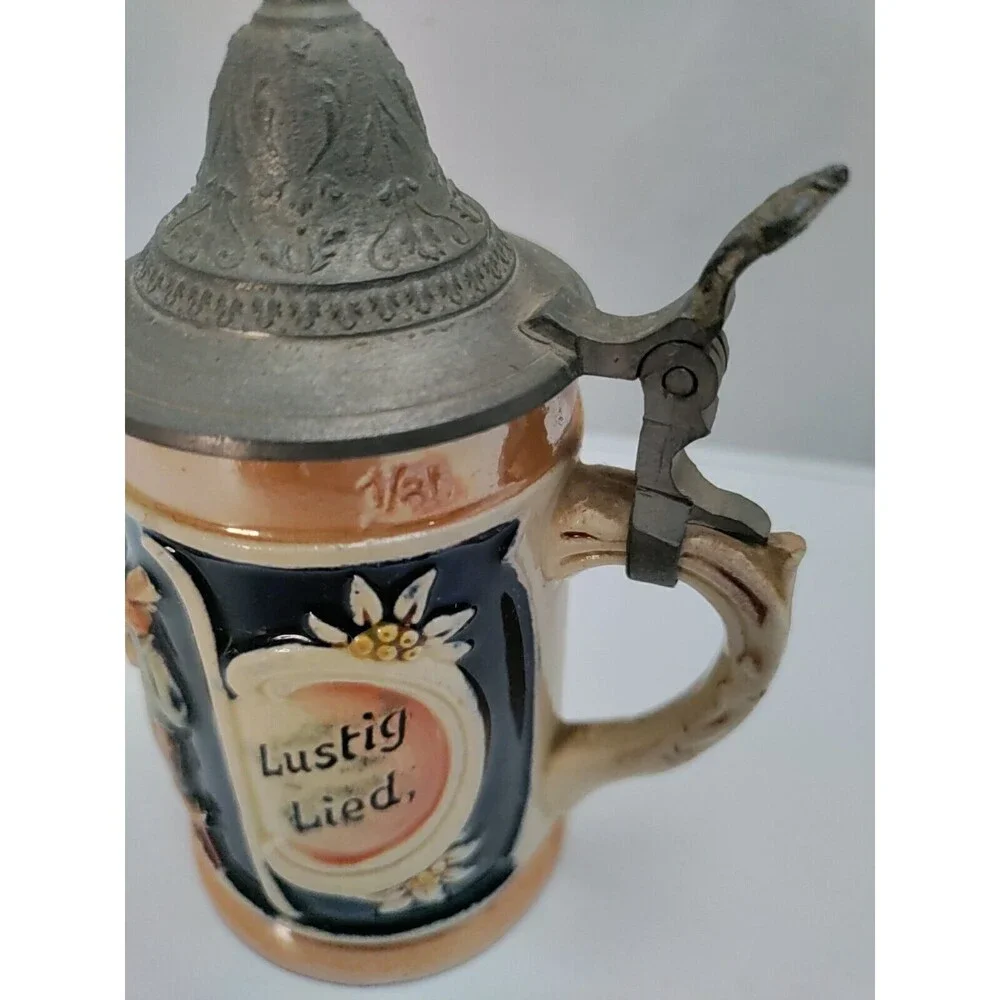 1/8 Liter Lidded Stein Froh Gemiit Lustig Lied Glazed 5.5 In Tall